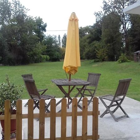 Chez Sylvette Quinsac (Gironde) Exterior foto