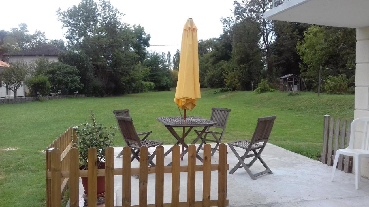 Chez Sylvette Quinsac (Gironde) Exterior foto